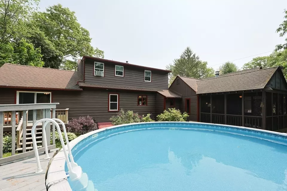 Exterior - 16 Birch Ln, Northbridge, MA 01534 photo 10 of 13