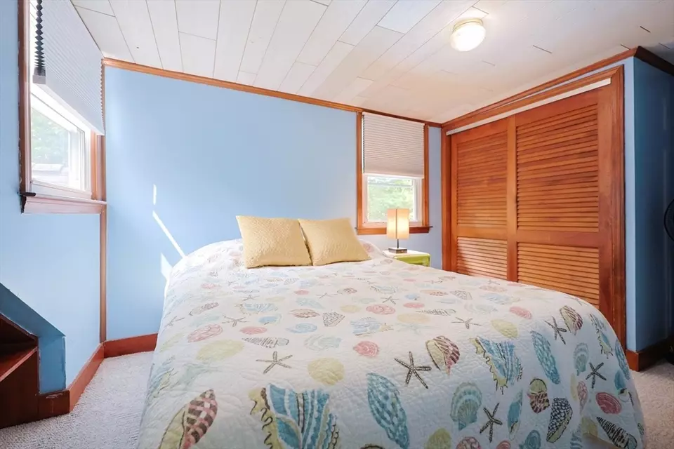 Bedroom - 16 Birch Ln, Northbridge, MA 01534 photo 3 of 6