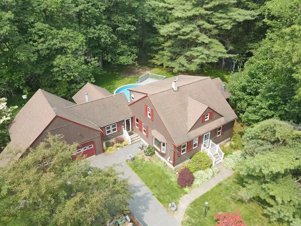 View/Area - 16 Birch Ln, Northbridge, MA 01534 photo 4 of 5