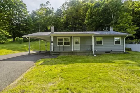 918 Bernardston Rd, Greenfield, MA 01301