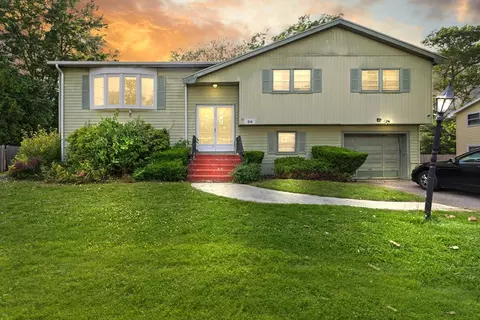 26 Hemlock Ter, Randolph, MA 02368
