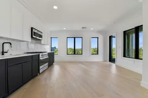 50 Leo M Birmingham Pkwy #501, Boston, MA 02135