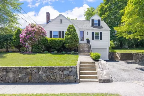 273 Greendale Ave, Needham, MA 02494