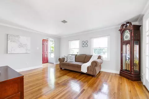 273 Greendale Ave, Needham, MA 02494 photo 4