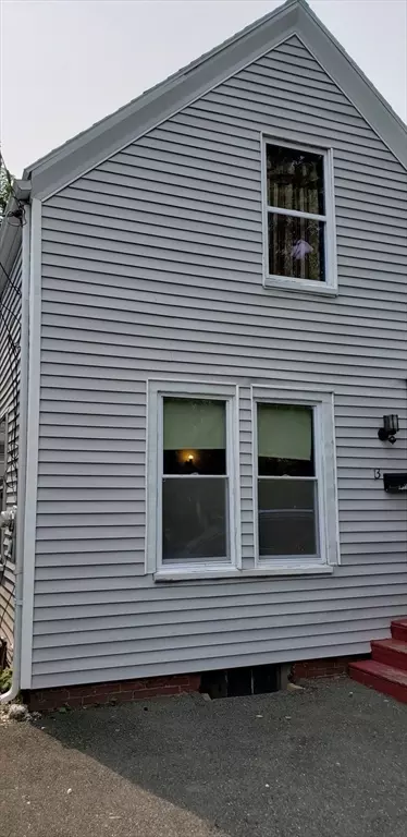 13 Elizabeth St, Lynn, MA 01905