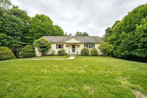 363 Ware St, Palmer, MA 01069