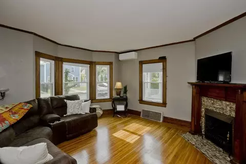 10 Dorchester, Springfield, MA 01109 photo 8