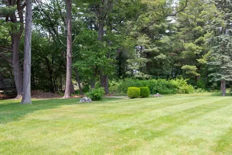 Exterior - 4 Morningside Dr, Beverly, MA 01915 photo 7 of 7
