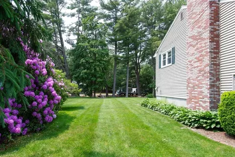 Exterior - 4 Morningside Dr, Beverly, MA 01915 photo 5 of 7