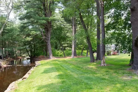 Exterior - 4 Morningside Dr, Beverly, MA 01915 photo 6 of 7