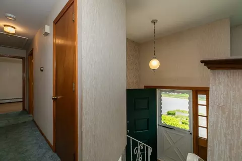 Entry Way - 4 Morningside Dr, Beverly, MA 01915 photo 1 of 1