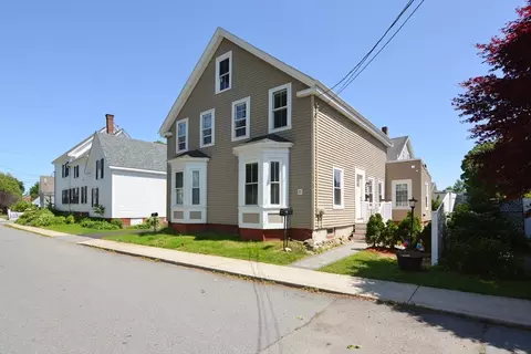 22 Chester #22, Amesbury, MA 01913