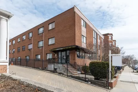 115 Highland Ave #11, Somerville, MA 02143