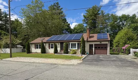 34 Pinecrest Rd, West Bridgewater, MA 02379