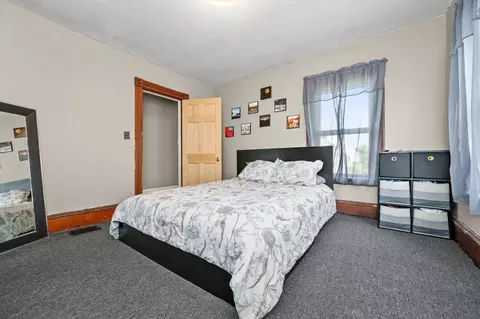 Bedroom - 33 Bennett St, Everett, MA 02149 photo 1 of 4