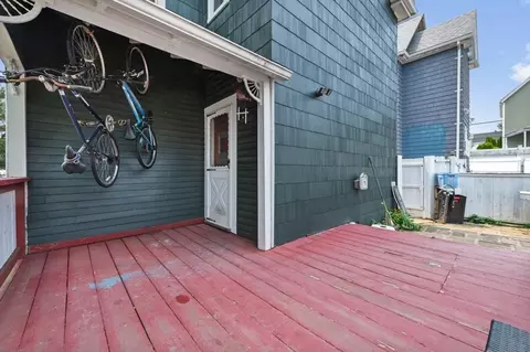 Exterior - 33 Bennett St, Everett, MA 02149 photo 3 of 3