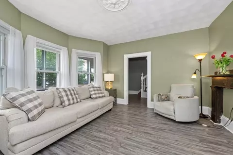 Living - 33 Bennett St, Everett, MA 02149 photo 1 of 3