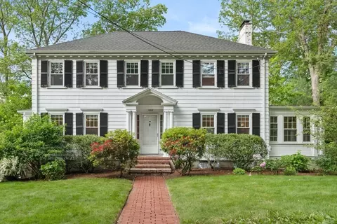 77 Meriam St, Lexington, MA 02420