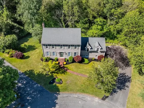 101 Lester Ln, Weymouth, MA 02188
