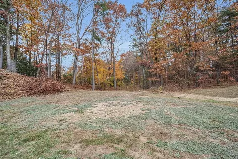 Exterior - 2 Vera Rd, Middleton, MA 01949 photo 2 of 3