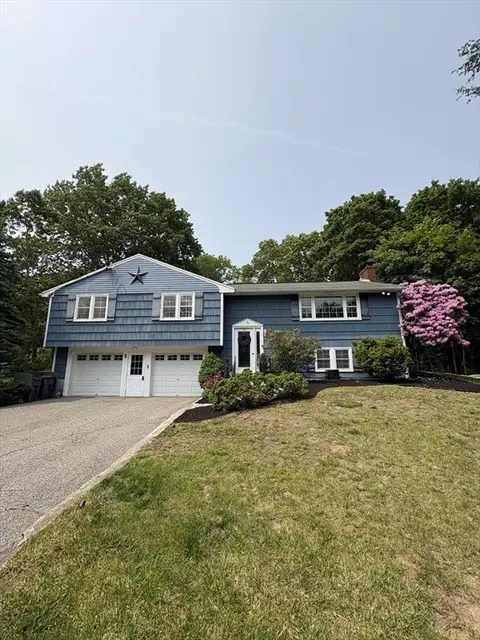5 Cedar St, North Reading, MA 01864