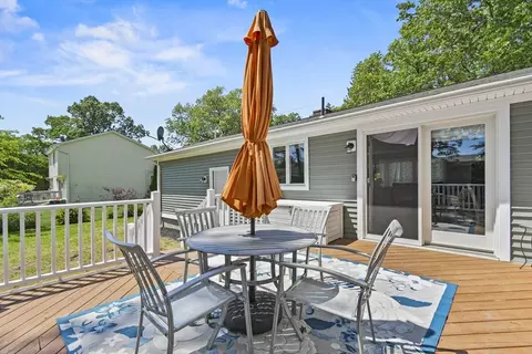 49 Anson St, Chicopee, MA 01020 photo 28