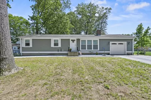 49 Anson St, Chicopee, MA 01020 photo 3