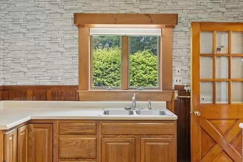 Kitchen - 128 Arthur Ave, Athol, MA 01331 photo 4 of 4