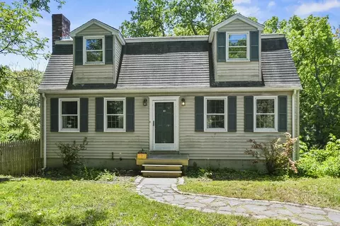 18 Lexington St, Woburn, MA 01801