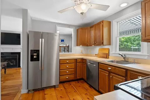 Kitchen - 20 Jones Rd, Mashpee, MA 02649 photo 1 of 2