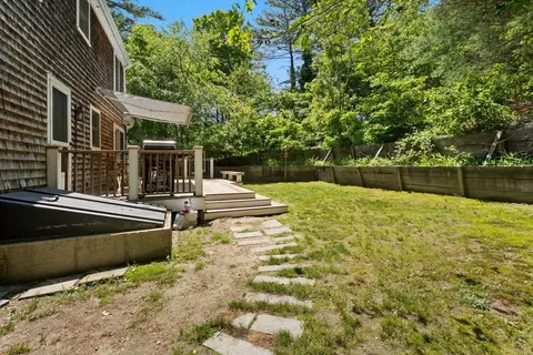 Exterior - 20 Jones Rd, Mashpee, MA 02649 photo 4 of 6