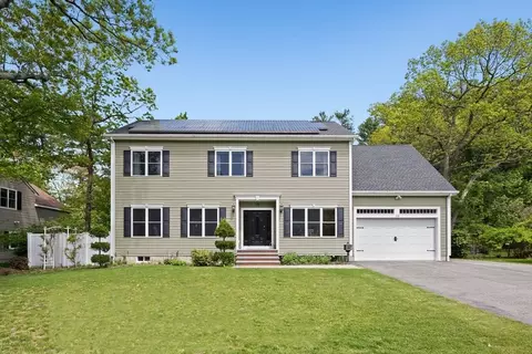 10 Villa Dr, Foxboro, MA 02035