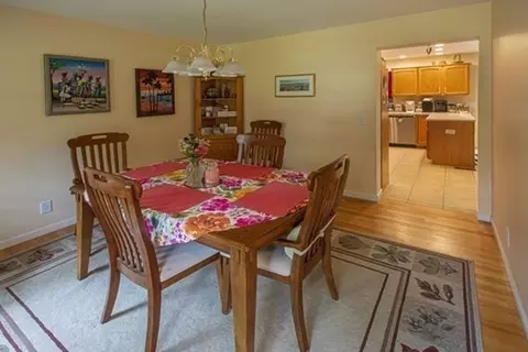 Dining - 832 Westhampton Rd, Northampton, MA 01062 photo 4 of 5
