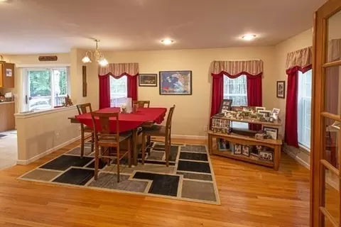 Dining - 832 Westhampton Rd, Northampton, MA 01062 photo 2 of 5