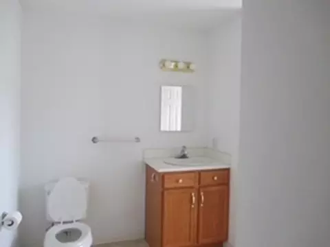 Bath - 832 Westhampton Rd, Northampton, MA 01062 photo 2 of 3