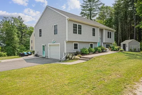 61 Hingham Ave, Marshfield, MA 02050