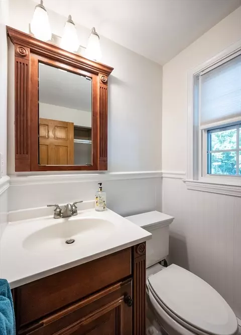 5 Christopher Dr, Milton, MA 02186 photo 18
