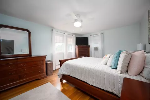 5 Christopher Dr, Milton, MA 02186 photo 5