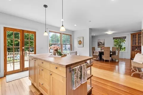 454 Webster St, Needham, MA 02494 photo 14