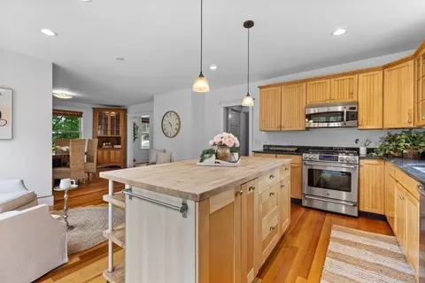 454 Webster St, Needham, MA 02494 photo 15
