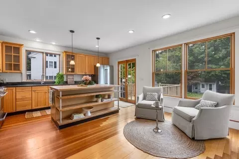 454 Webster St, Needham, MA 02494 photo 10