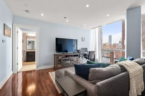 30 Union Park St #406, Boston, MA 02118