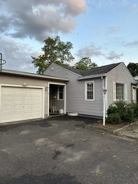 Exterior - 53 Canton St, Springfield, MA 01104 photo 5 of 5