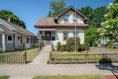 50 Duryea St, Springfield, MA 01104