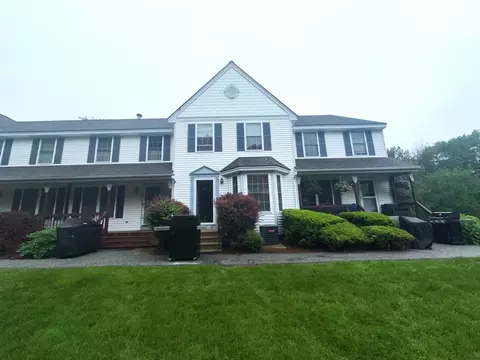 78 Lochmere Ln #415, Nashua, NH 03063