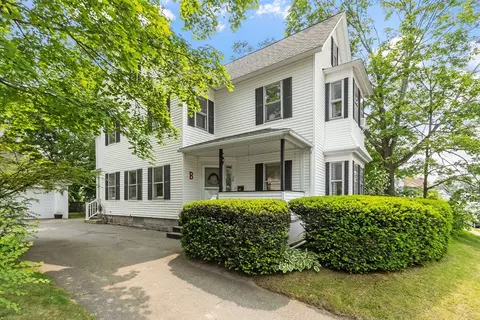 20 Walden St, Lowell, MA 01851