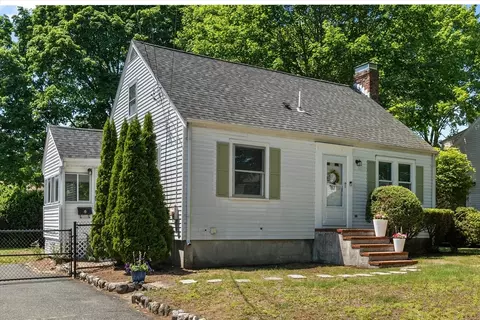 17 Bare Hill Rd, Framingham, MA 01702 photo 2
