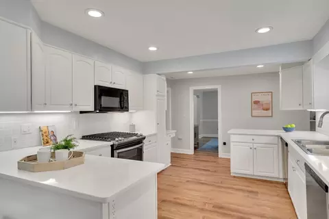 100 Summit, Brookline, MA 02446 photo 10