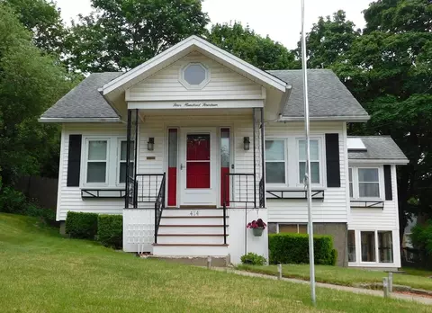 414 Cedar St, Dedham, MA 02026