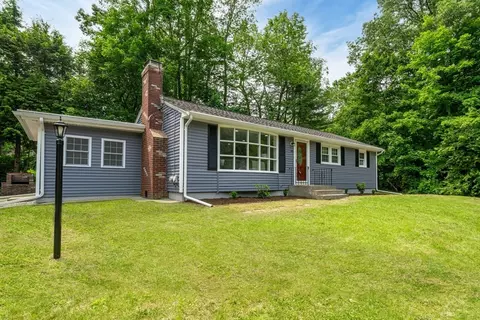 93 Horseshoe Dr, West Boylston, MA 01583
